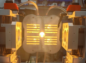 “專精特新企業(yè)”朗普光電—16 年深耕特種光源，賦能科研紅外線加熱全場(chǎng)景需求